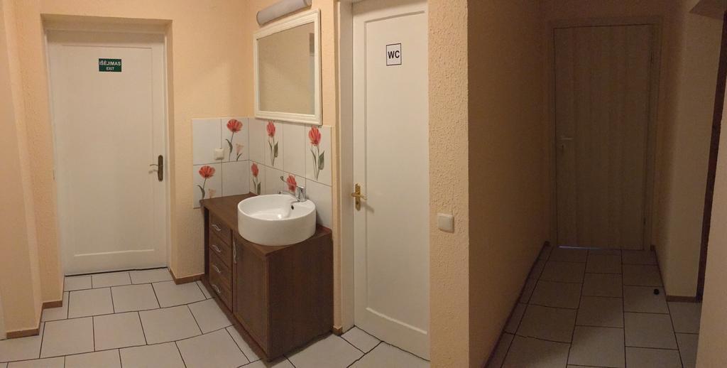 Airovita Kambariai Nakvynei Kretinga Bagian luar foto